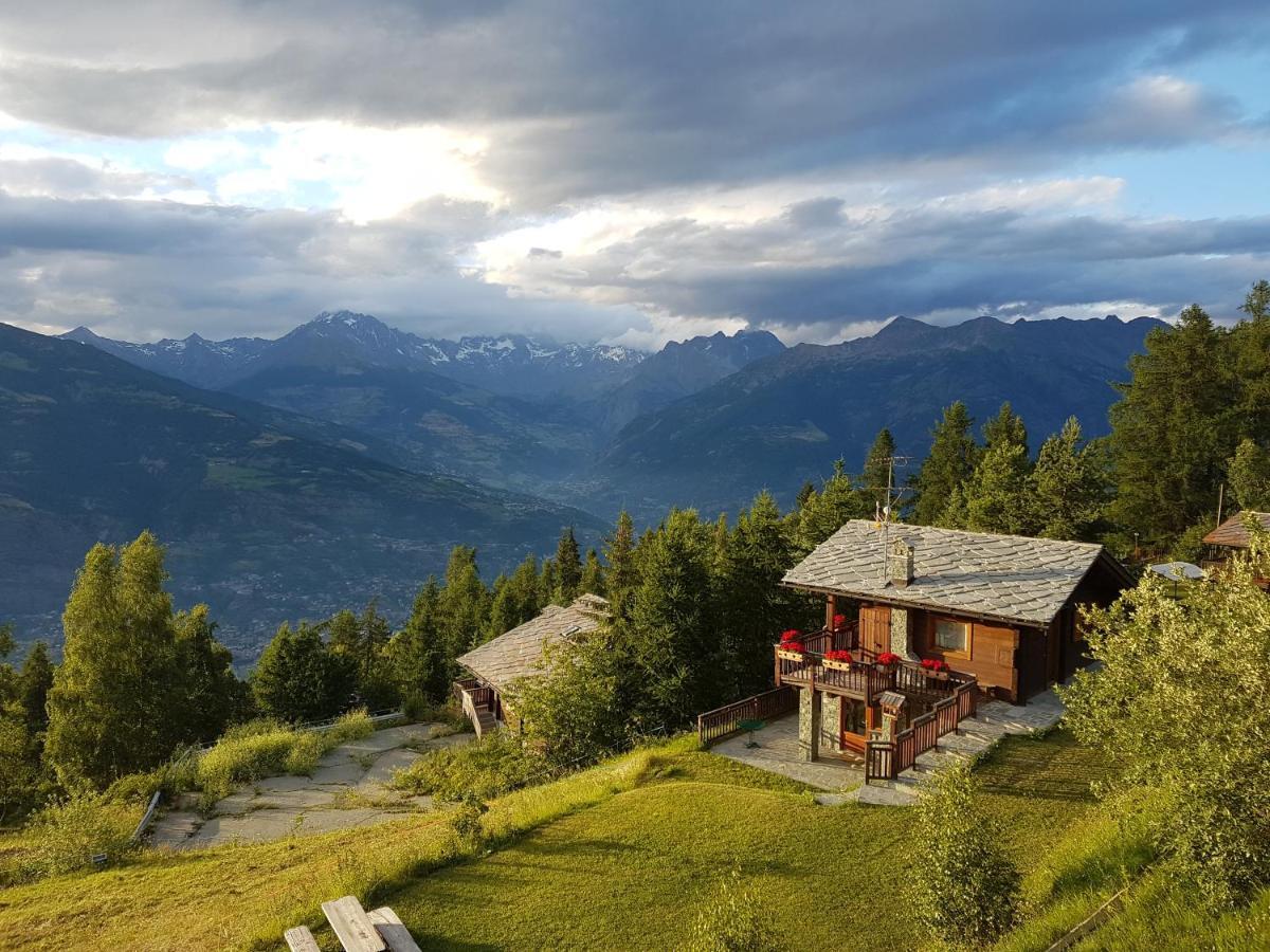 Chalet D'Antan Villa Pila  Exterior photo